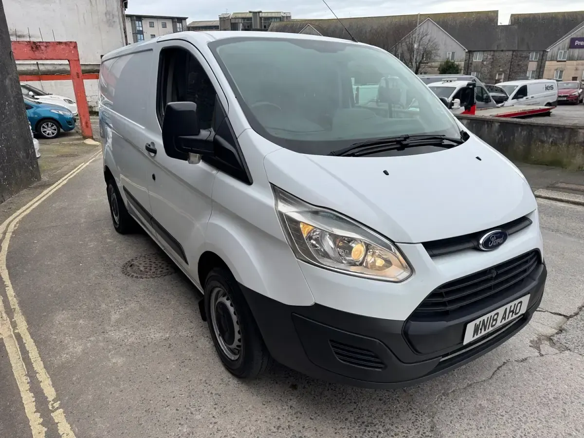 Usado Ford Transit Custom 105 HP (77 kW) 2018 Branco Van