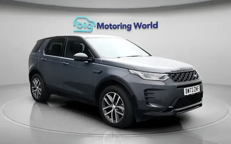 Used Land Rover Discovery 5 SE Dynamic 309 HP (227 kW) 2024 SUV