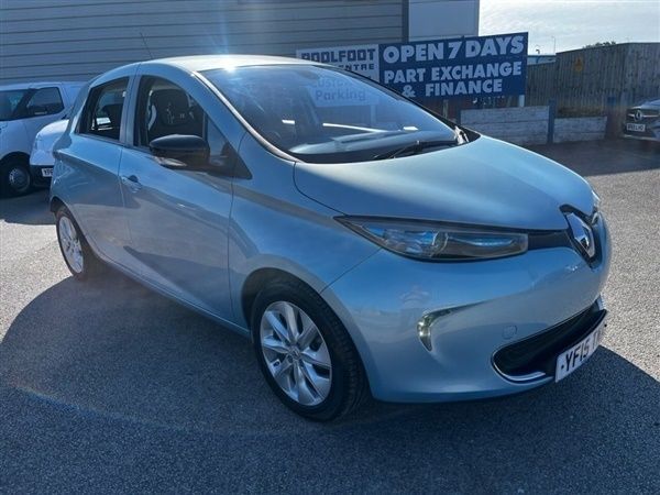 Blue Used 2015 Renault Zoe Dynamique Hatchback | £3,995 (Fair price) - Image 1/4