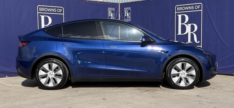 Used Tesla Model Y Long Range AWD 282 kW (384 HP) 2023 Blue SUV