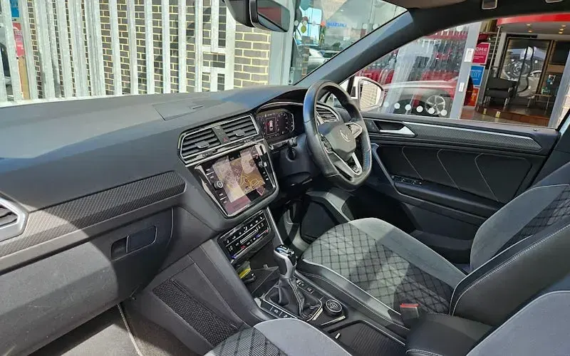 Used VW Tiguan R-line 179 HP (131 kW) 2018 White SUV