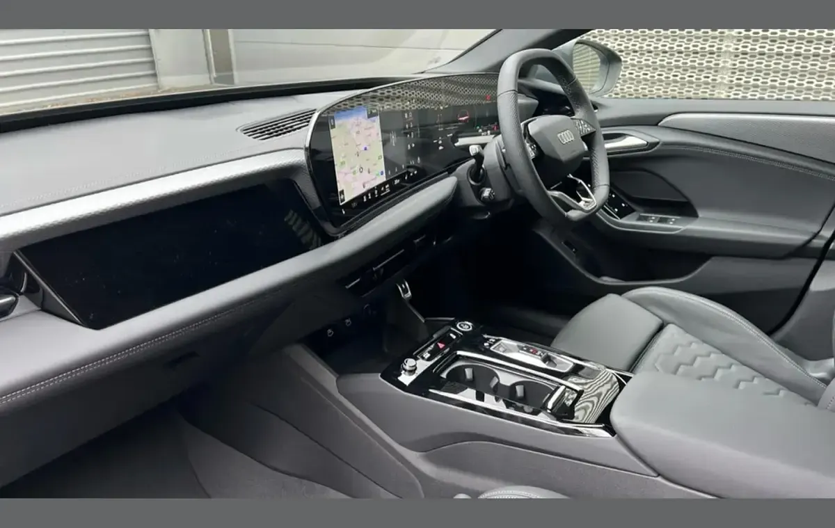 New Audi A6 e-tron S-Line 269 kW (367 HP) 2025 Magnet grey Estate