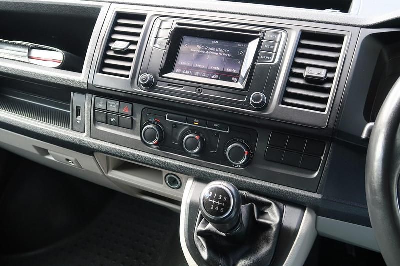 Used VW T6 Highline 150 HP (110 kW) 2018 Grey Van