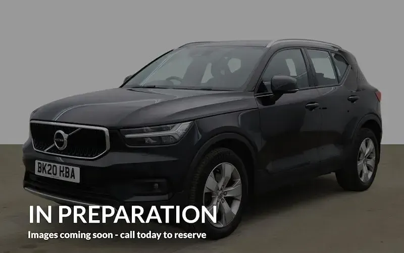Usado Volvo XC40 Momentum 190 HP (139 kW) 2020 Preto SUV