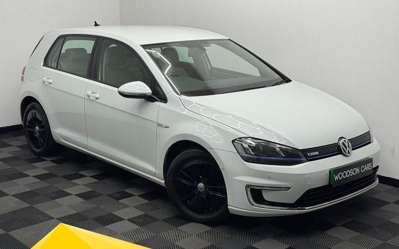 Used VW e-Golf 85 kW (116 HP) 2015 White Hatchback