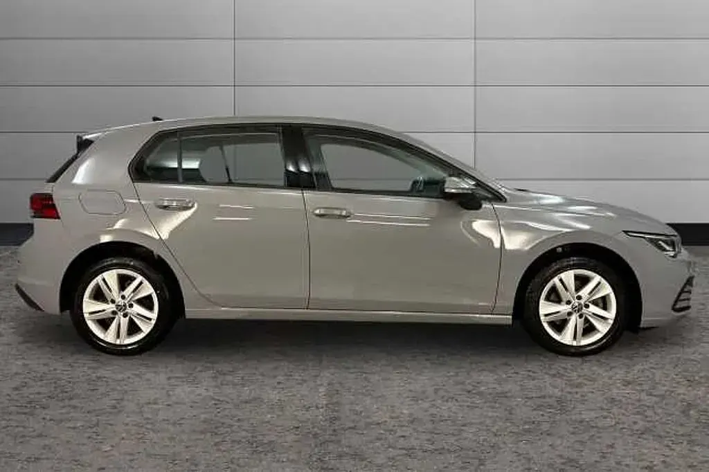 Used VW Golf VIII 130 HP (95 kW) 2022