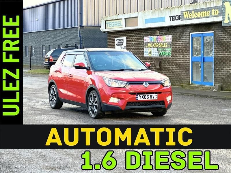 Used Ssangyong (KGM) Tivoli 115 HP (84 kW) 2016 Red SUV