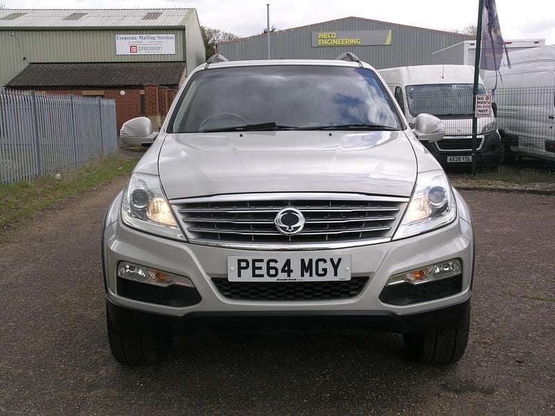 Used Ssangyong (KGM) Rexton 2014 White SUV