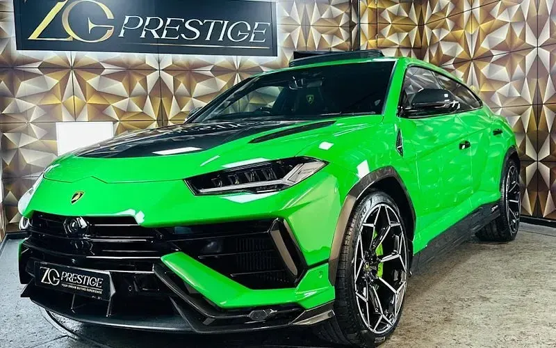 Used Lamborghini Urus 666 HP (489 kW) 2024 Green SUV