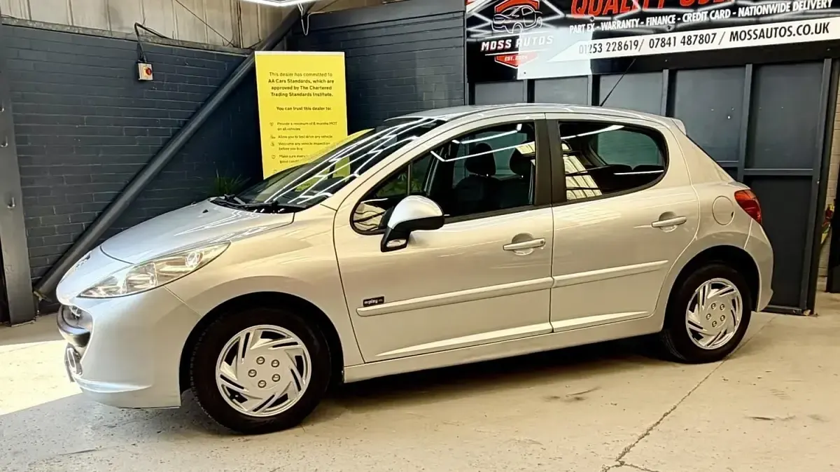 Used Peugeot 207 2008 Silver Hatchback