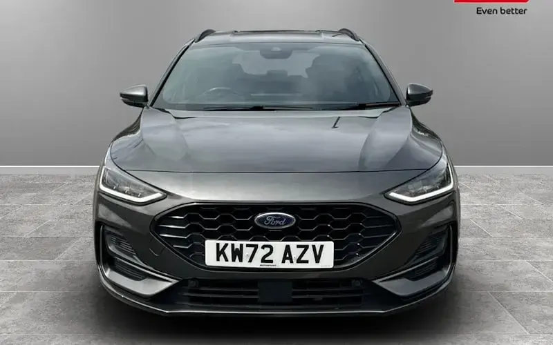 Used Ford Focus ST-Line 125 HP (91 kW) 2023 Grey Estate
