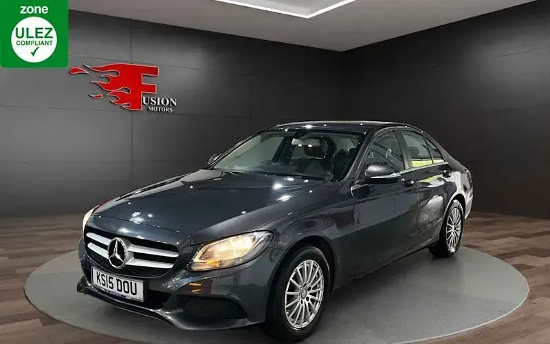 Usado Mercedes C200 Executive 184 HP (135 kW) 2015 Sedan