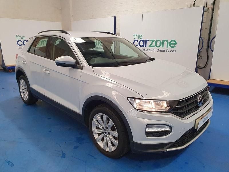 Used VW T-Roc SE 115 HP (84 kW) 2018 Silver SUV