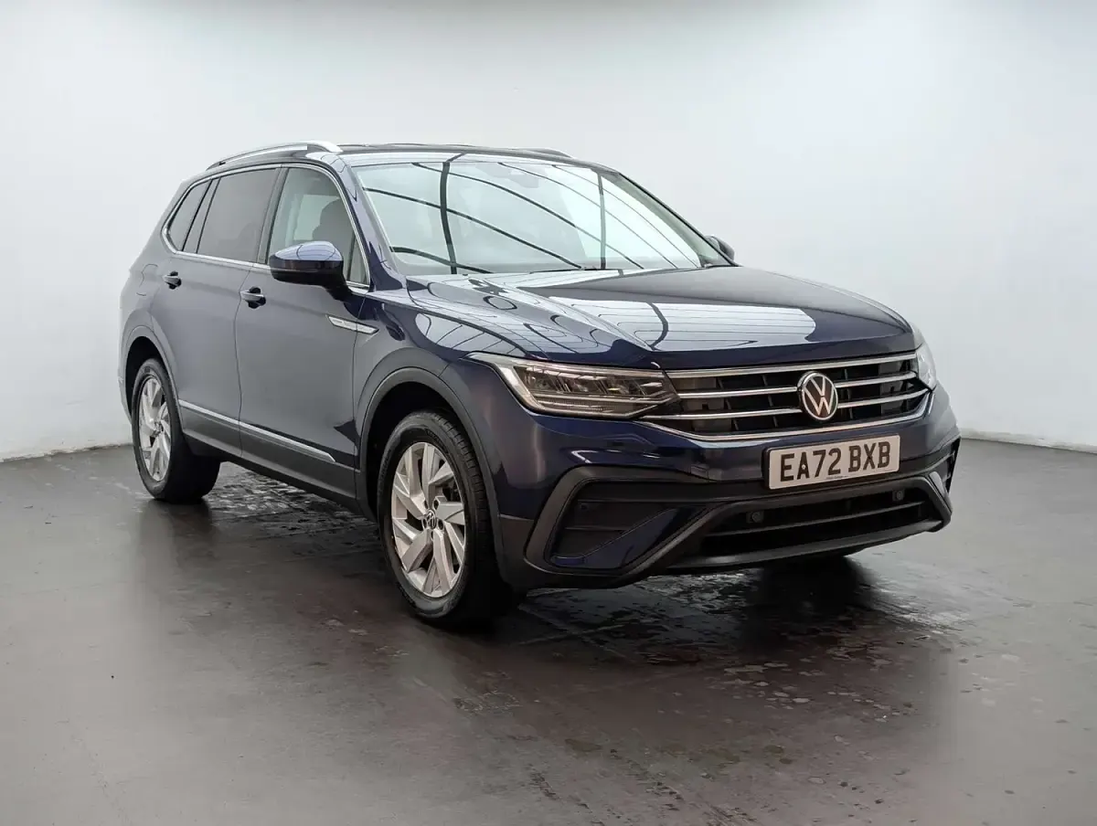 Used VW Tiguan Allspace Life 150 HP (110 kW) 2022 Blue SUV