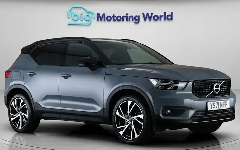 Usado Volvo XC40 R-Design Pro 197 HP (144 kW) 2021 SUV