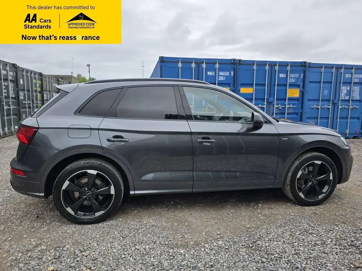Used Audi Q5 Black Edition 245 HP (180 kW) 2020 Grey SUV