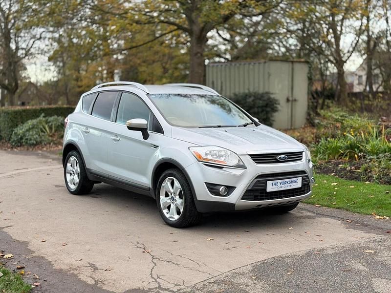 Silver Used 2011 Ford Kuga Zetec SUV | £3,495 (Fair price) - Image 1/4