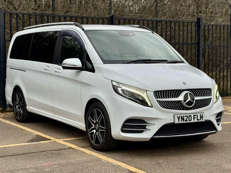 Used Mercedes V220 AMG line 163 HP (119 kW) 2020 White MPV