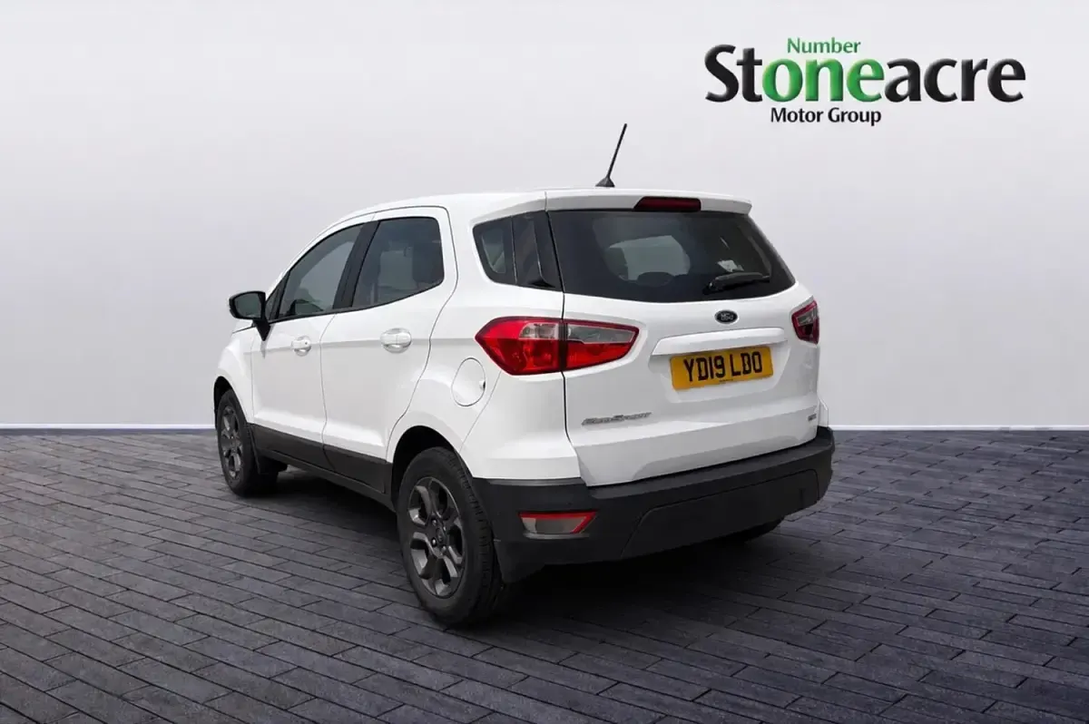 Used Ford Ecosport Zetec 100 HP (73 kW) 2019 White SUV