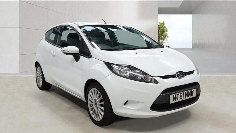 Used Ford Fiesta Style 82 HP (60 kW) 2012 White Hatchback