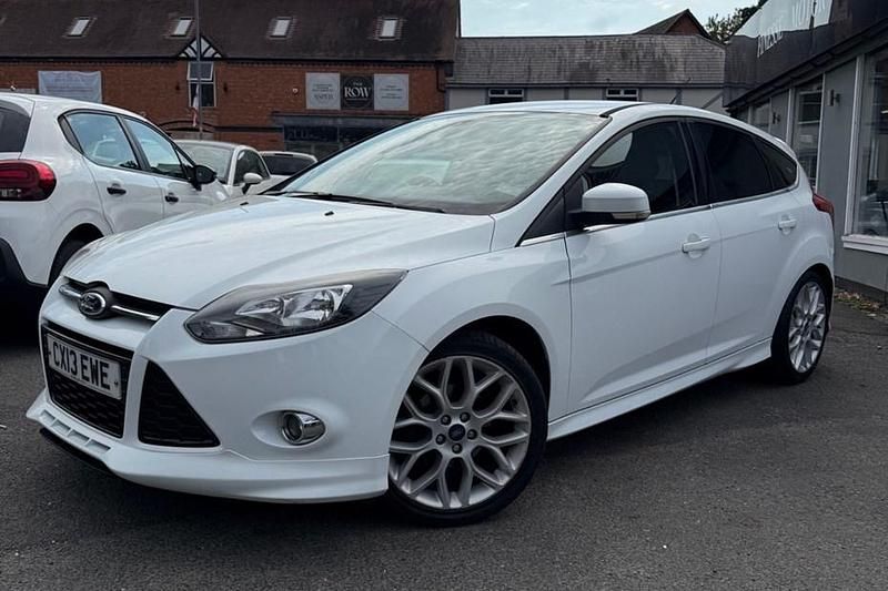 White Used 2013 Ford Focus Zetec Hatchback | £3,499 (Fair price) - Image 1/1