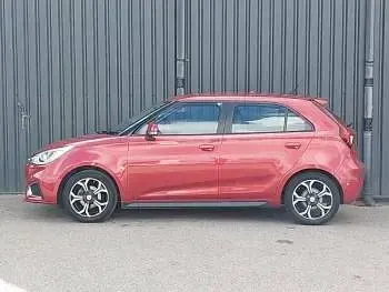 Usado MG MG3 Exclusive 106 CV (77 kW) 2019 Rojo Utilitario