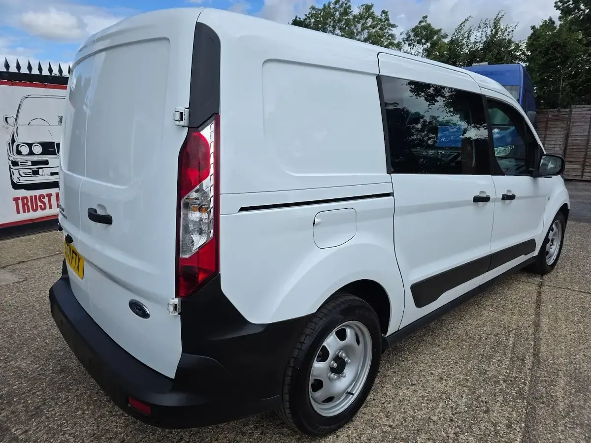 Used Ford Transit Connect S 100 HP (73 kW) 2021 White MPV