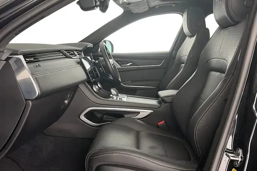 Used Jaguar F-Pace R-Dynamic 201 HP (147 kW) 2024 Santorini black SUV