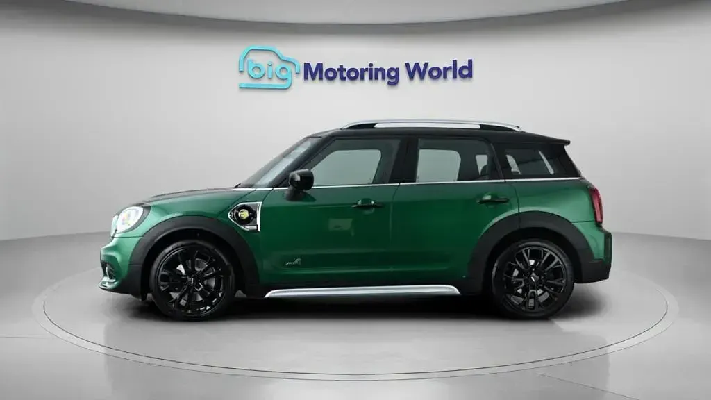 Used Mini Cooper Countryman Sport 222 HP (163 kW) 2021 Green SUV