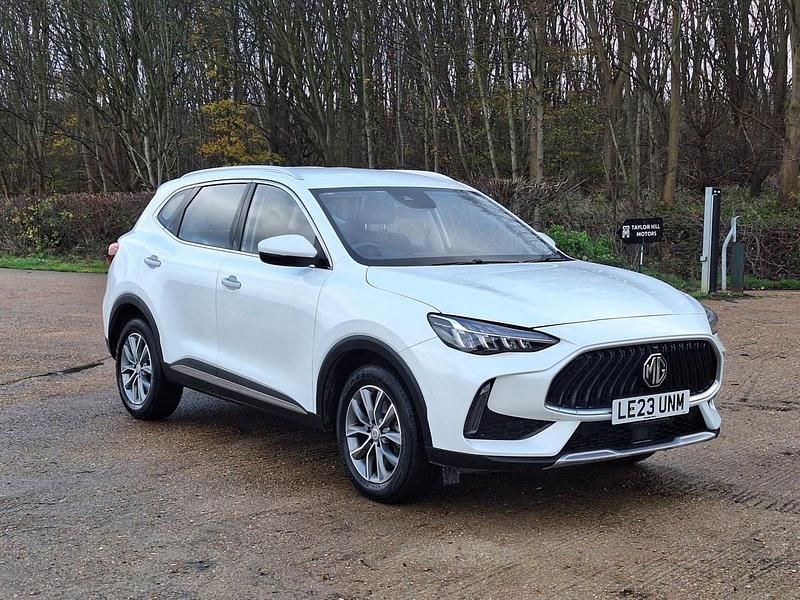 White Used 2023 MG HS SE SUV | £15,595 (Fair price) - Image 1/4