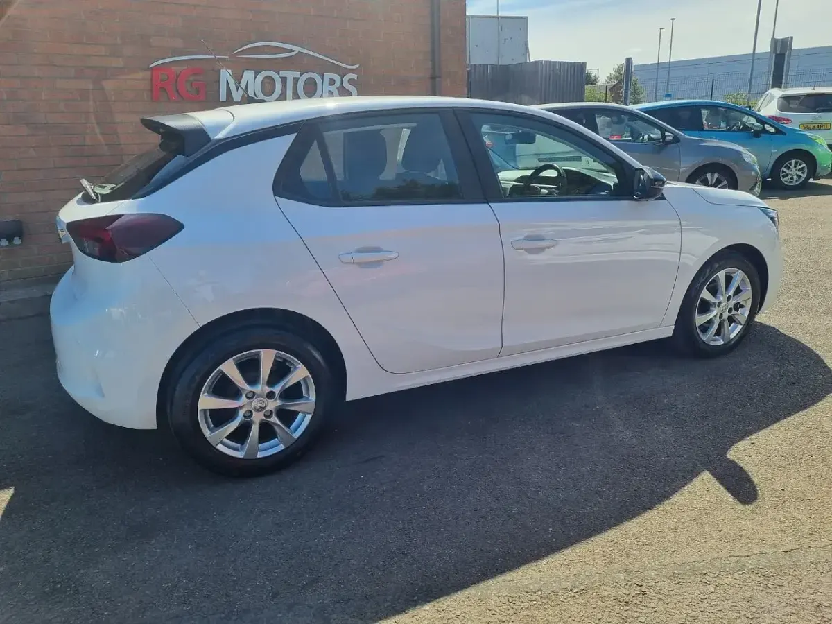 Used Vauxhall Corsa 75 HP (55 kW) 2021 White Hatchback