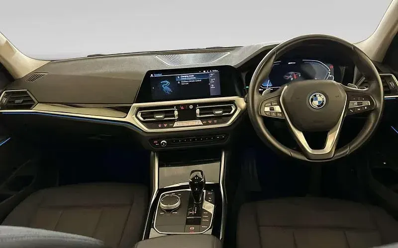 Used BMW 330e Luxury Line 292 HP (214 kW) 2021 Grey Sedan