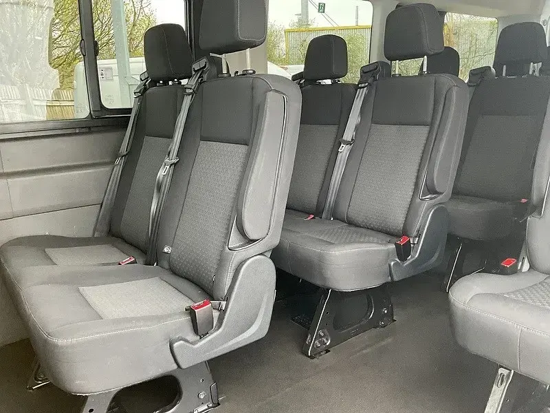Usado Ford Transit Limited 170 CV (125 kW) 2021 Plateado