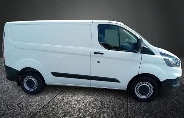 White Used 2018 Ford Transit Custom Van | £12,600 (Fair price) - Image 1/4