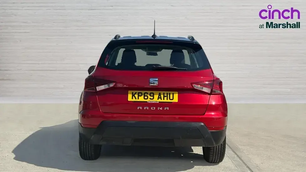 Used Seat Arona SE Technology 95 HP (69 kW) 2019 Red SUV