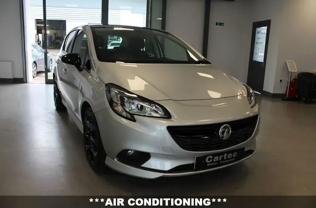 Used Vauxhall Corsa SRi 90 HP (66 kW) 2019 Silver Hatchback