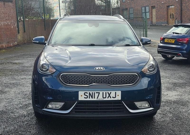 Used Kia Niro 141 HP (103 kW) 2017 Blue SUV