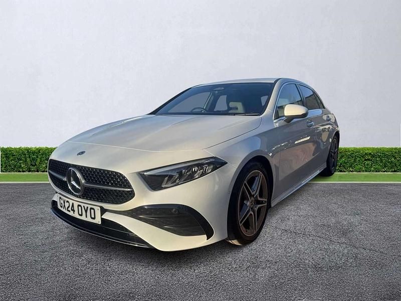 Used Mercedes A200 Executive 163 HP (119 kW) 2024 White Hatchback