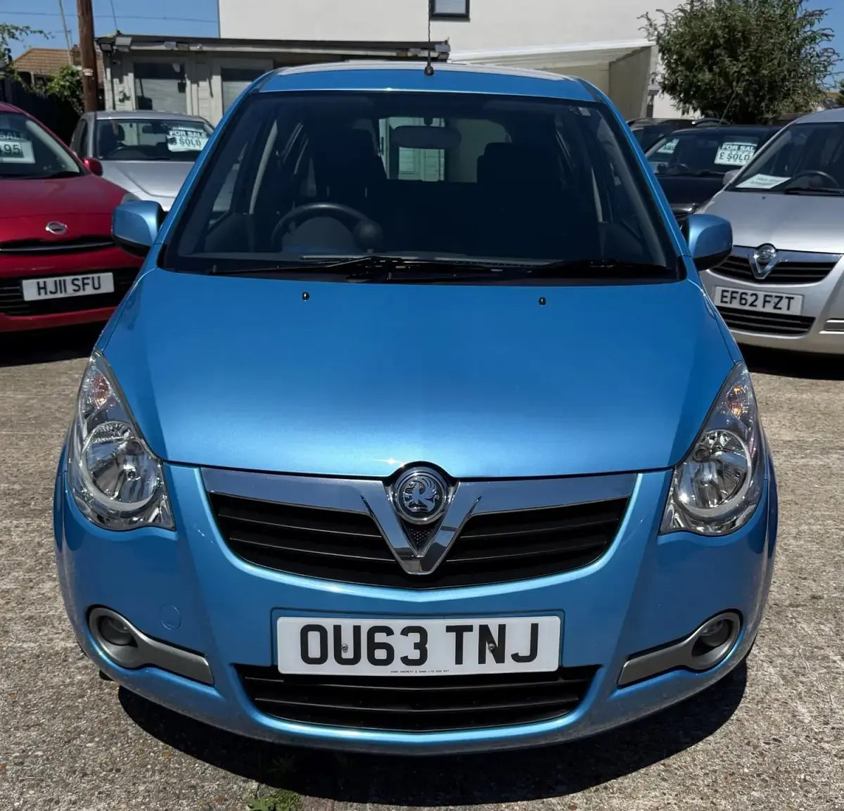 Used Vauxhall Agila 94 HP (69 kW) 2013 Blue MPV