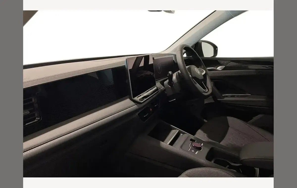 Usado VW Tiguan Match 150 CV (110 kW) 2026 Gris SUV