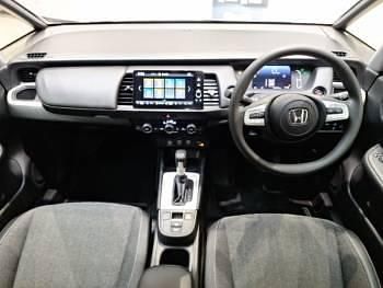 Used Honda Jazz Hybrid 109 HP (80 kW) 2021 White Hatchback