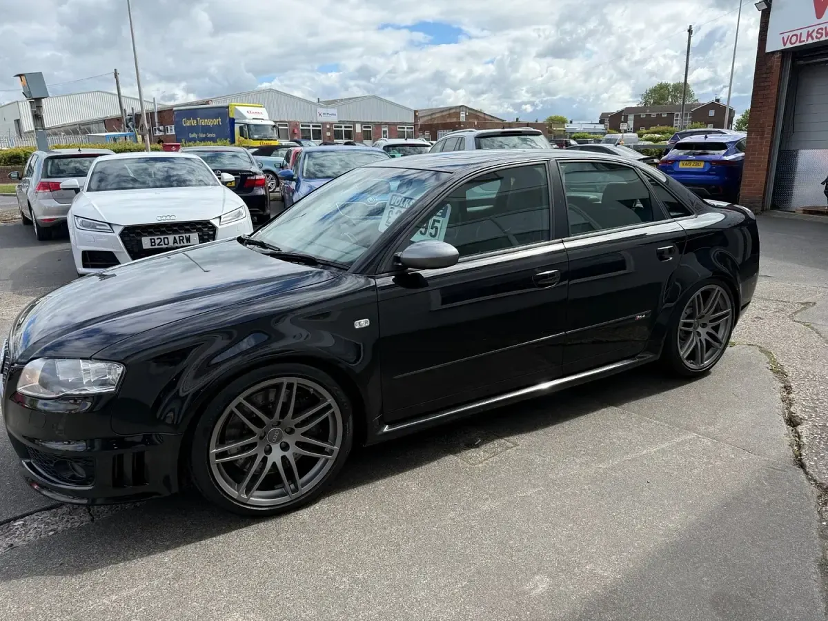 Usado Audi RS4 Black Edition 414 HP (304 kW) 2014 Preto Carrinha