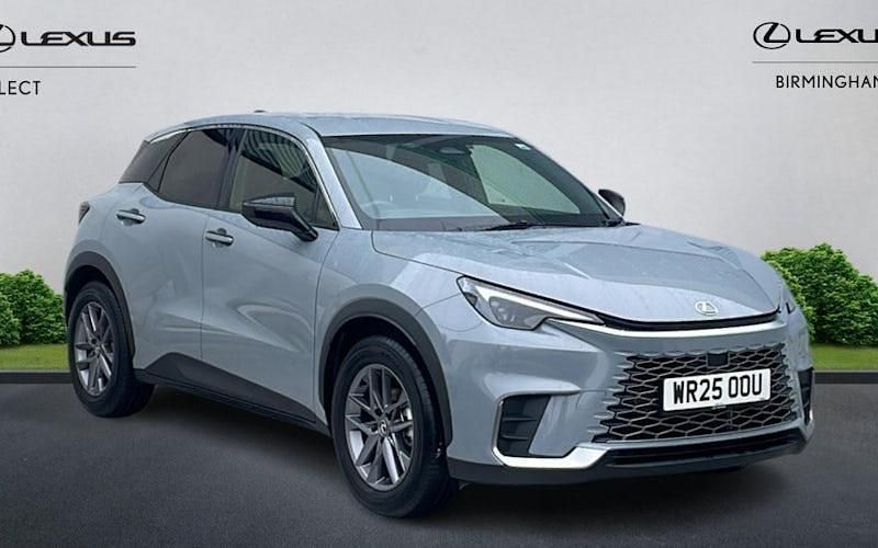 Used 2025 Lexus LBX SUV | £29,381 (Fair price) - Image 1/4