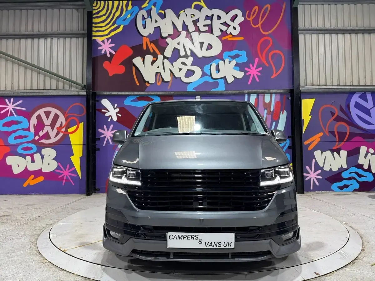 Used VW Transporter Highline 150 HP (110 kW) 2021 Grey Van