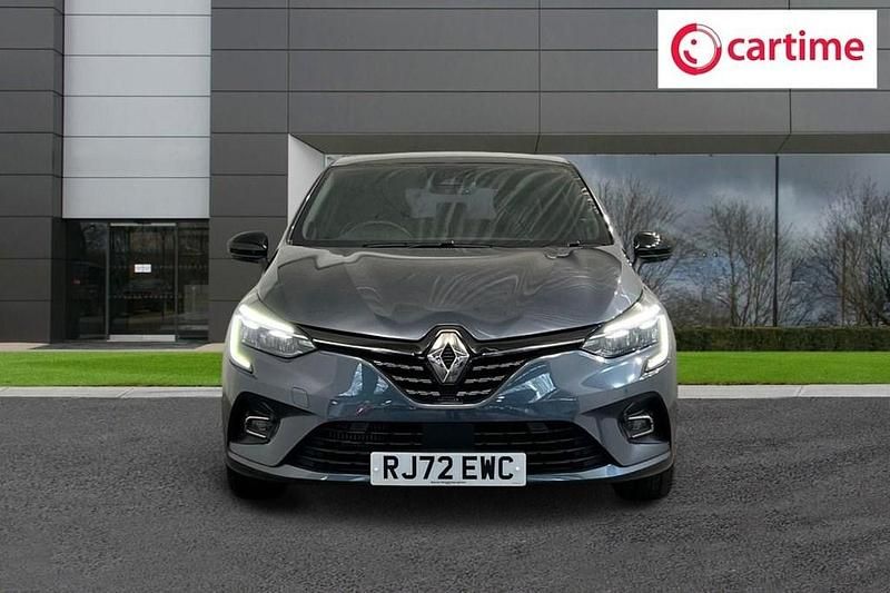 Used Renault Clio V Techno 90 HP (66 kW) 2022 Grey Hatchback