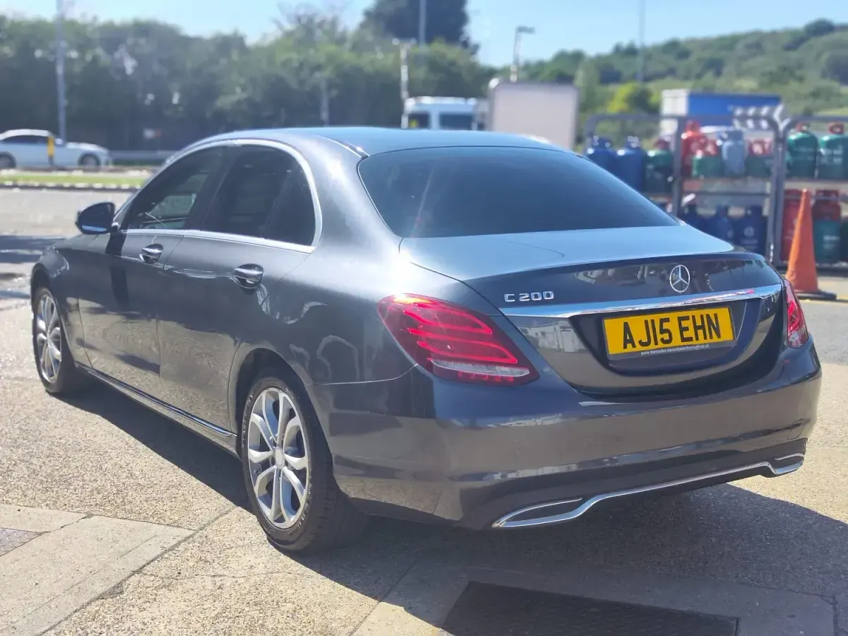 Used Mercedes C200 184 HP (135 kW) 2015 Grey Sedan