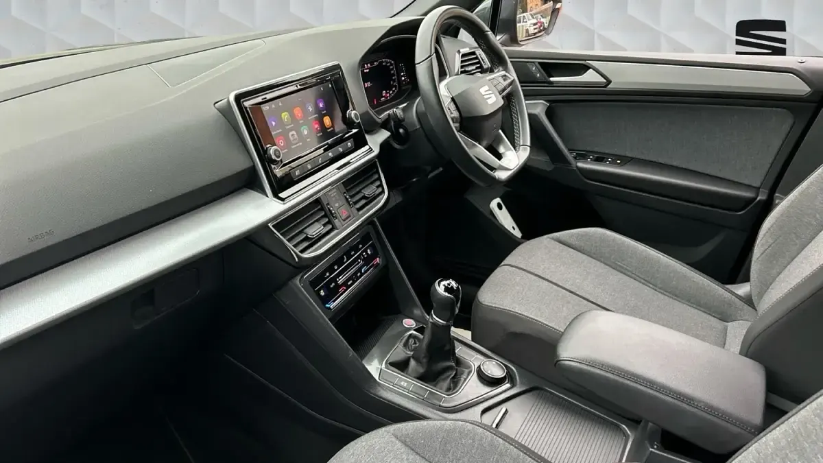 Begagnad Seat Tarraco SE 150 HK (110 kW) 2022 Grå SUV