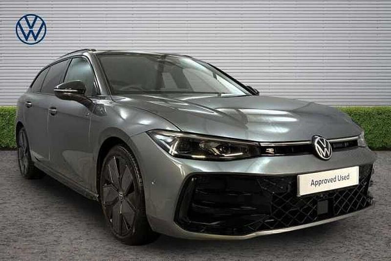 Used VW Passat 150 HP (110 kW) 2025 Estate