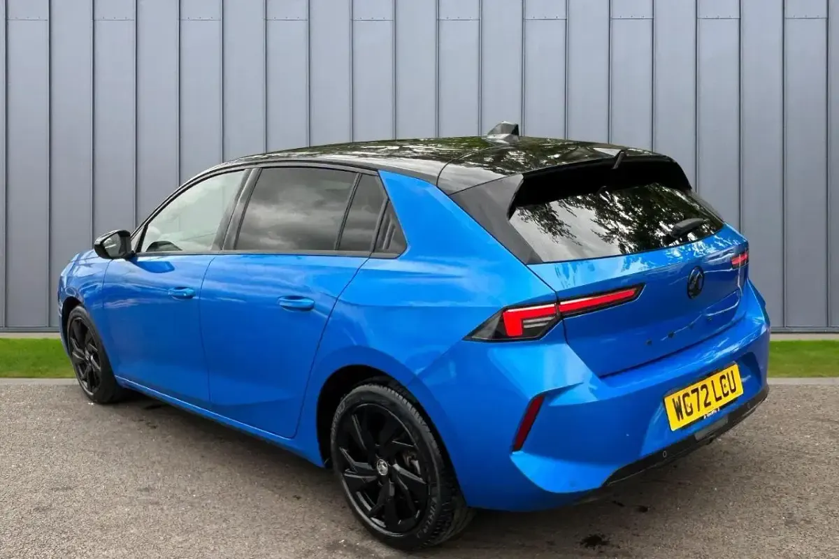 Gebraucht Vauxhall Astra GS Line 128 PS (94 kW) 2022 Blau Kleinwagen