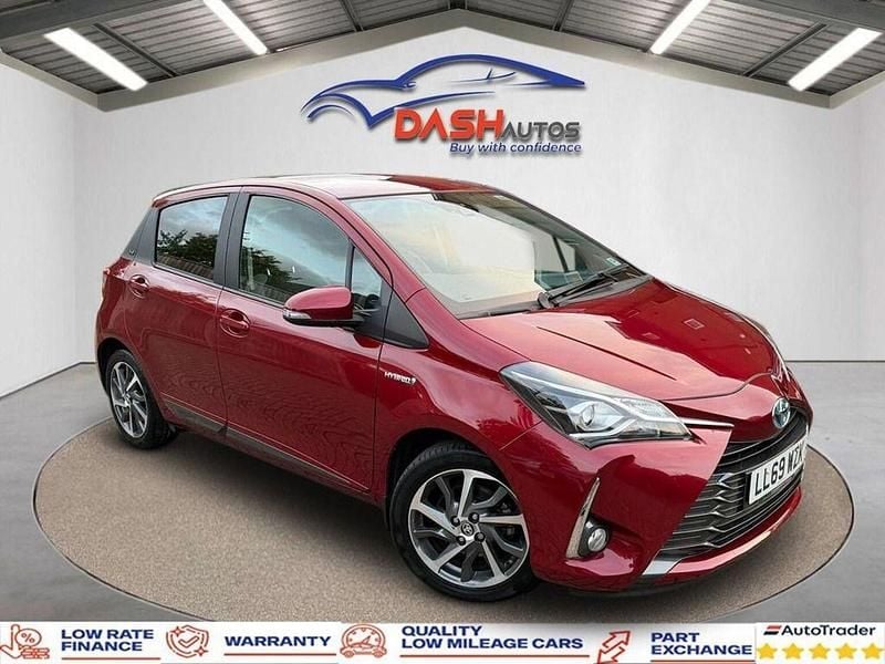 Red Used 2020 Toyota Yaris Hybrid Hatchback | £13,750 (Good price) - Image 1/4